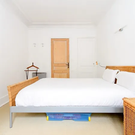 Апартаменты Apart Montmartre Batignolles Париж